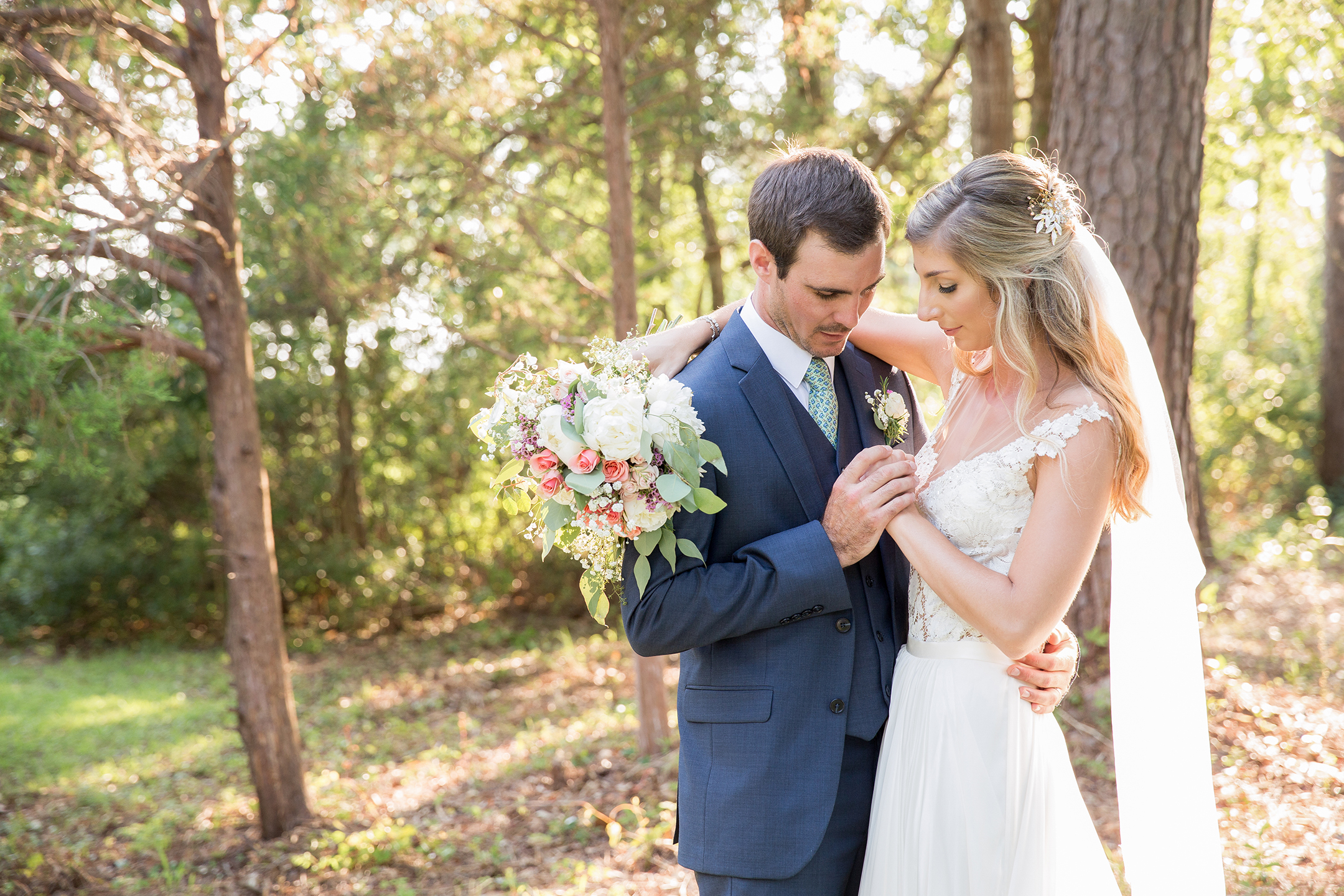 What Are the Different Wedding Photography Styles?